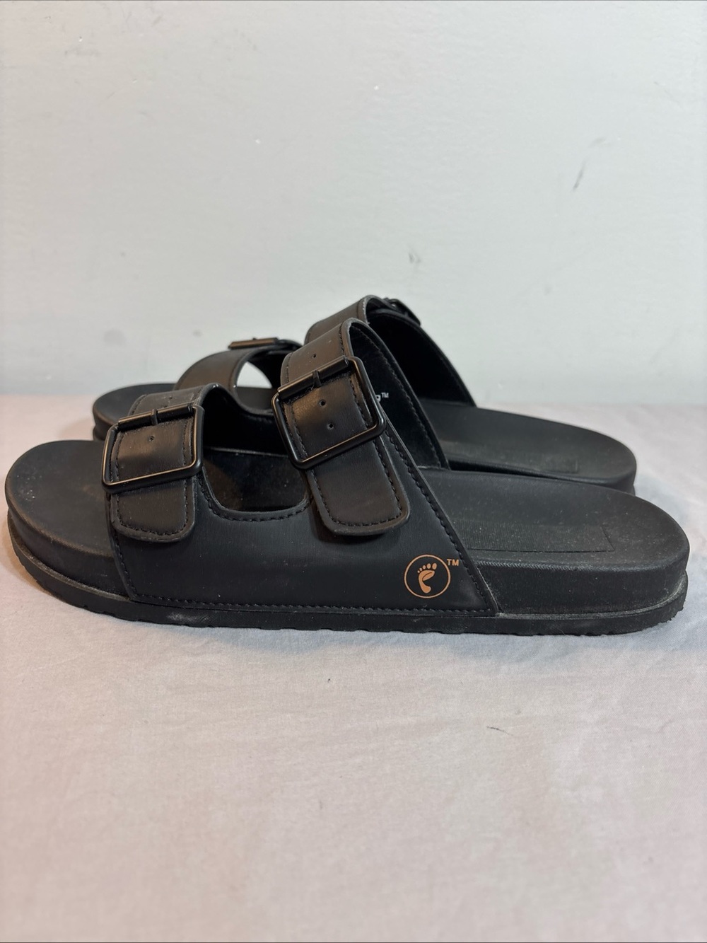 Earthing Women’s Black Double-Buckle Slide Sandals - Picture 6 of 9